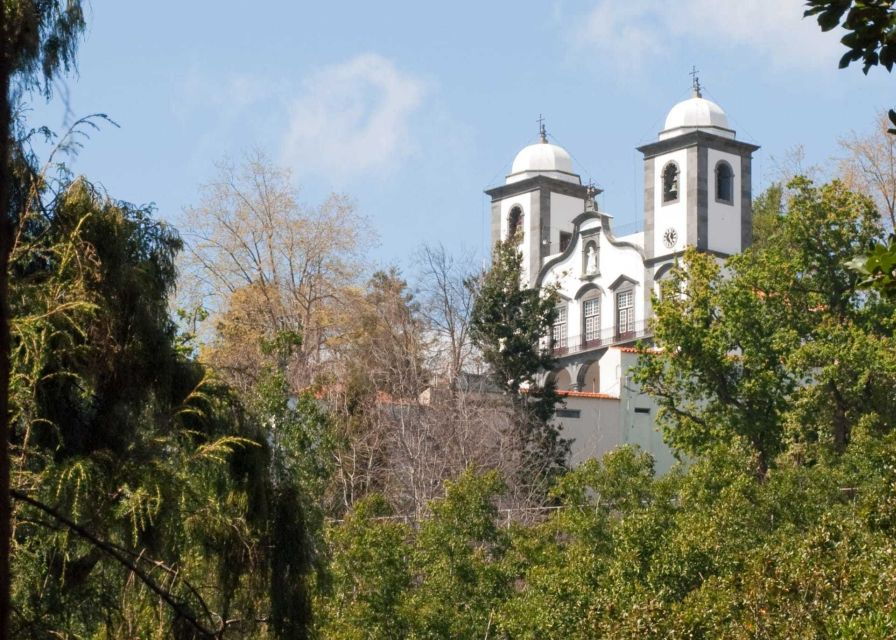 Madeira: Monte Sightseeing Tour & Toboggan Sled Ride - Good To Know