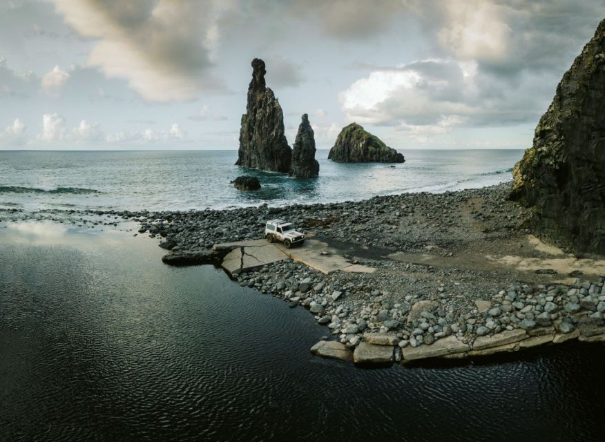 Madeira : West Side – Porto Moniz Highlights 4×4 Experience