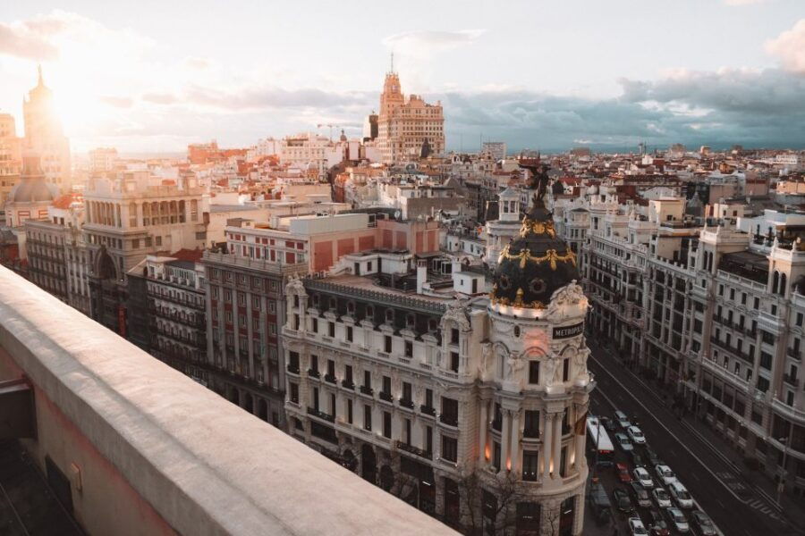 Madrid at 15:15 Guided City Walking Tour With Small Group - Tour Overview