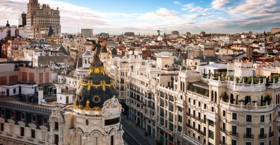 Madrid: Express Walk With a Local in 90 Minutes - Good To Know