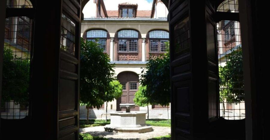 Madrid: Monastery of Descalzas Reales and Walking Tour - Good To Know