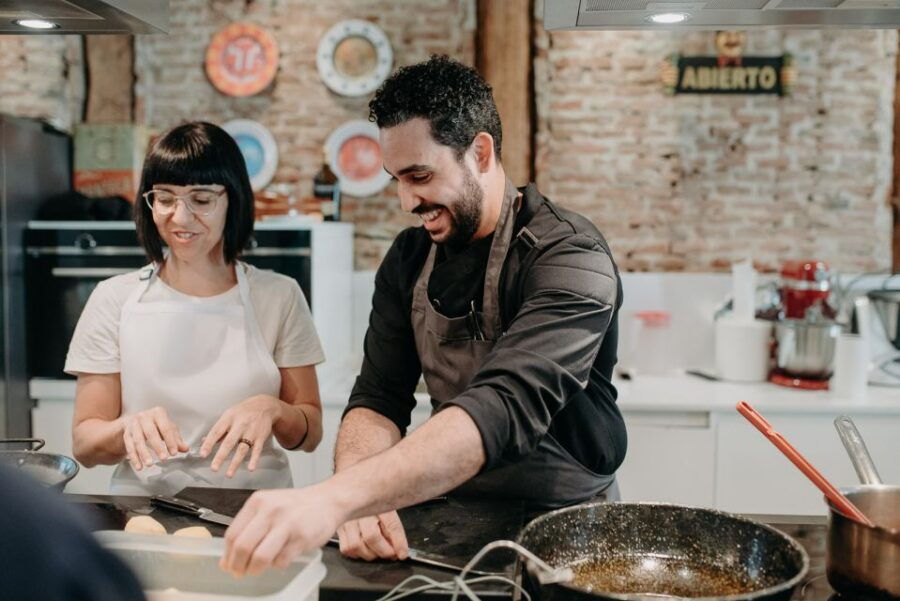 Madrid: Paella & Tapas Cooking Class With Local Market Visit - Good To Know