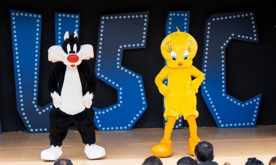 Madrid: Parque Warner Ticket and Roundtrip Transportation - Good To Know