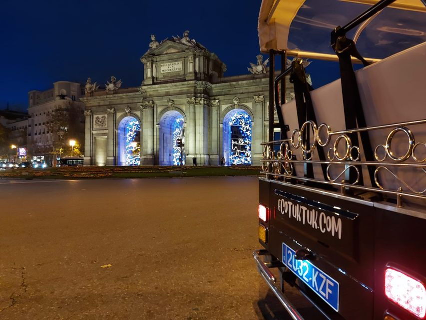 Madrid: Private Christmas Lights Tour by Electric Tuk-Tuk - Good To Know