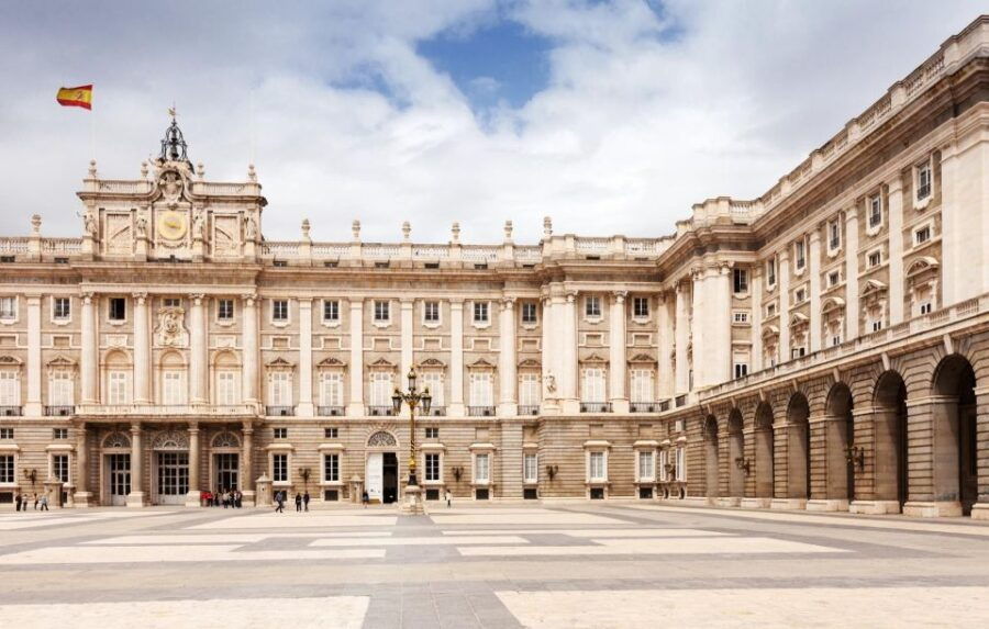 Madrid: Private Exclusive History Tour With a Local Expert - Good To Know