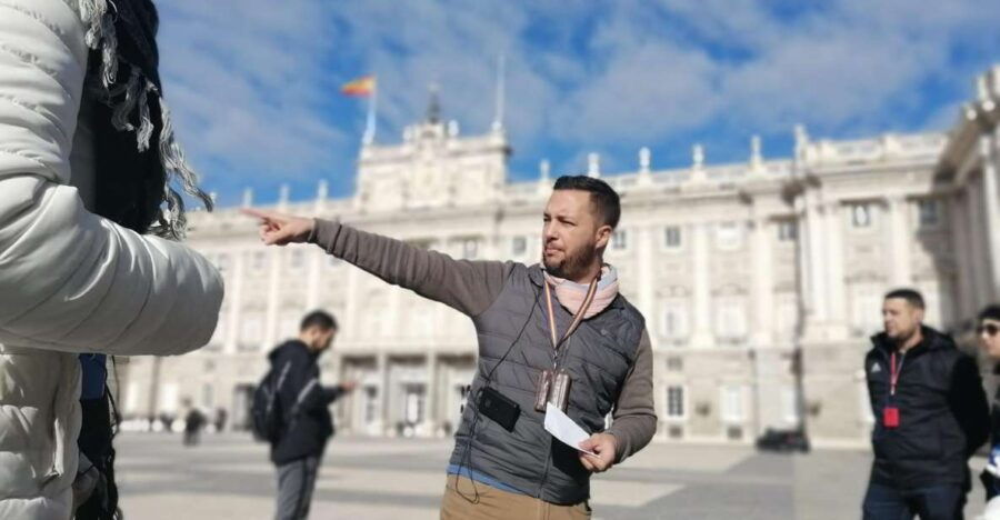 Madrid: Private Walking Tour 2,5 Hours or 5 Hours - Good To Know