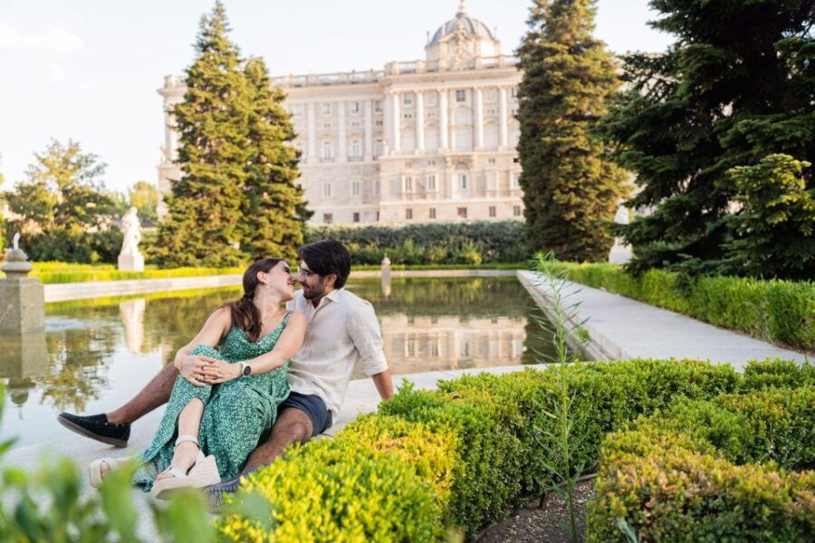 Madrid: Romantic Photoshoot for Couples - Good To Know