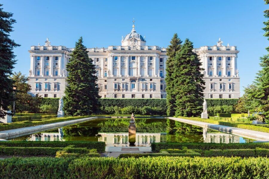 Madrid: Royal Palace Guided Tour With Entry Ticket - Good To Know