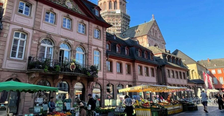 Mainz: Romantic Old Town Self-guided Discovery Tour - Good To Know