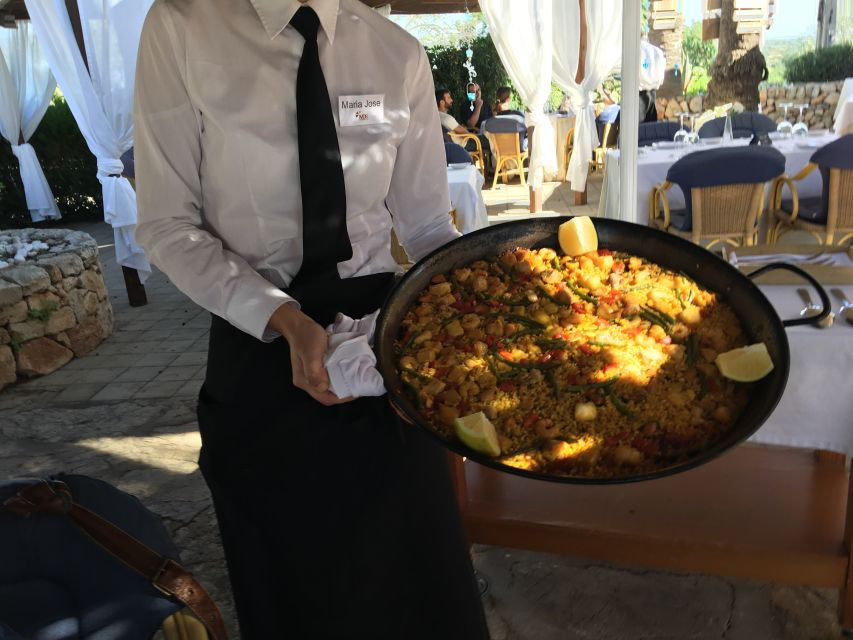Mallorca: Dinner Experience With the Famous "Paella Man" - Good To Know