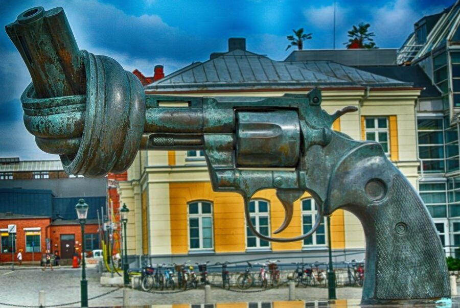 Malmö: City Highlights Express Walking Tour With a Local