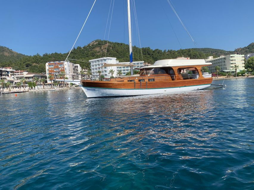 Marmaris: Private Boat Cruise With Lunch