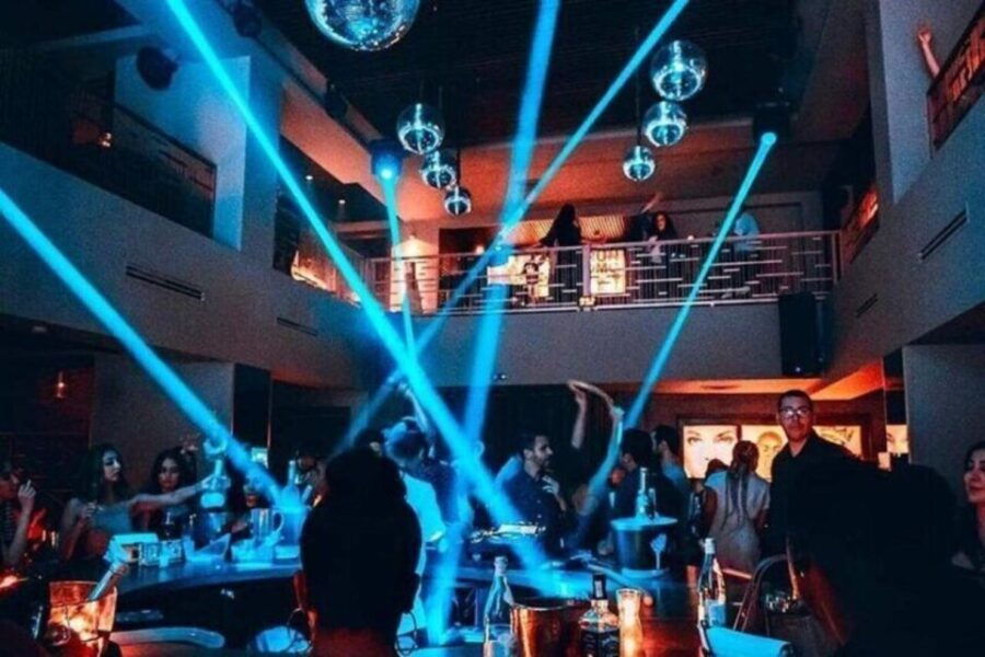 Marrakech: Bar Crawl With Local Guide & Drinks - Good To Know