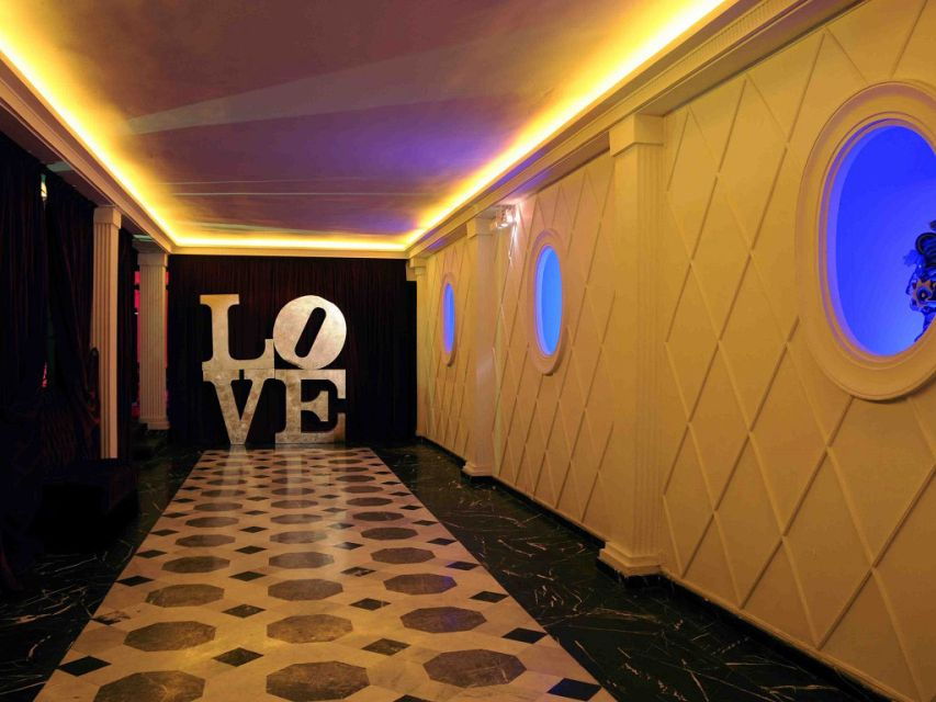 Marrakech Lotus Club Dinner Show With Hotel Transfers - Experience Highlights