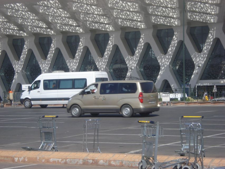MarRAKech: Private Transfer to or From RAK Airport - Booking and Flexibility