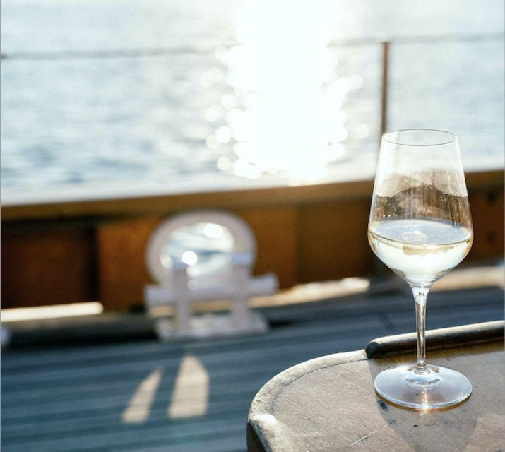 Marseille : Mid Day Aperitif Cruise, Oysters and Wine