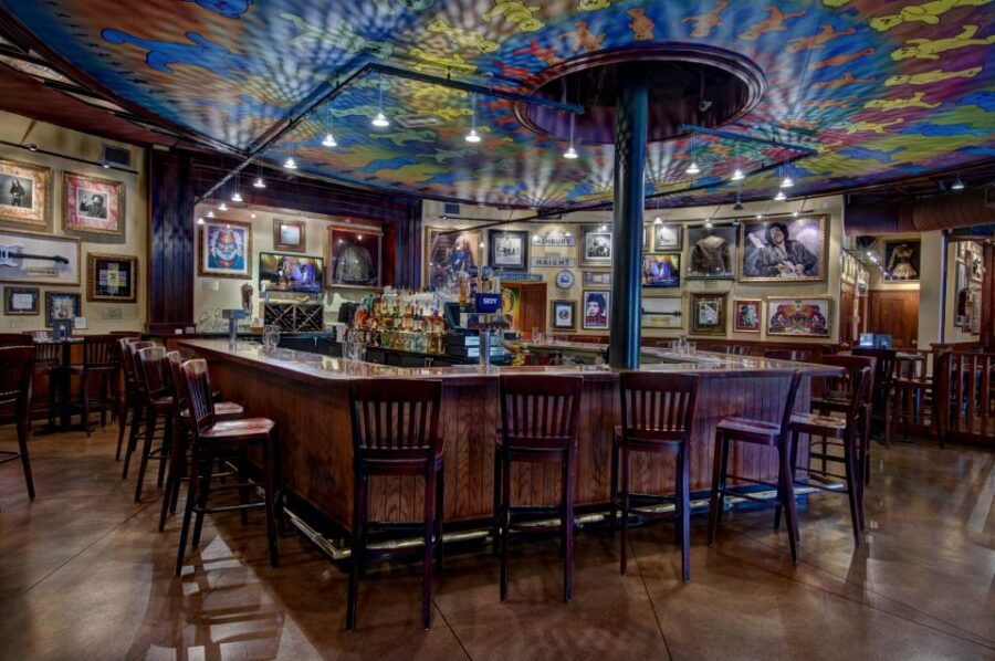 Meal at Hard Rock Cafe San Francisco at Pier 39 - Good To Know