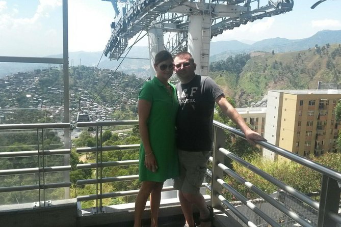 Medellin Metro Tour Including Fernando Boteros Plaza - Good To Know