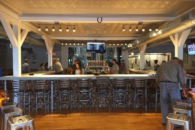 Melbourne Bar Hunt: Melbourne Breakout Bar Crawl