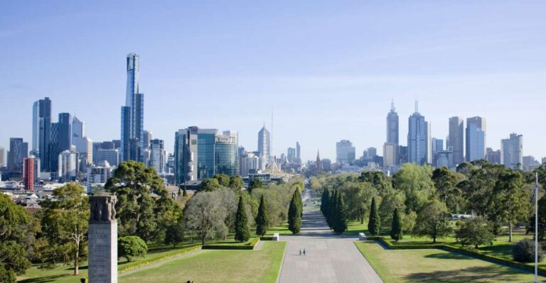 Melbourne Magic: City Discovery and Penguin Parade Tour