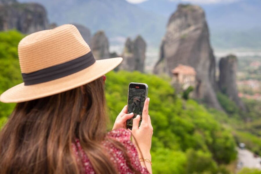 Meteora Half Day Tour With a Local Photographer