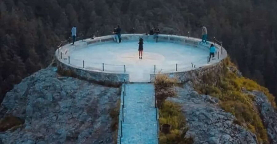 Mexico City Private Basaltic Prisms Tour: Magical Fountains - Good To Know