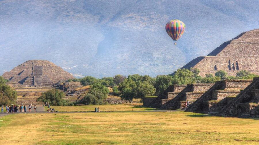 Mexico City: Trip to Teotihuacan Pyramids & Guadalupe Shrine