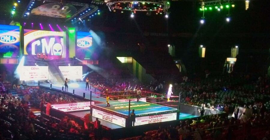 Mexico City: Wrestling Show Ticket & Double-Decker Bus Trip