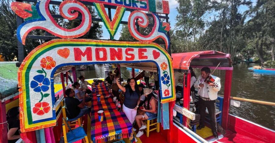 Mexico: Private Xochimilco and Colonial Coyoacan Trip