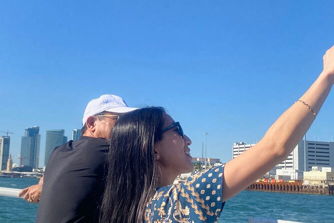 Miami: 90-Minute Skyline & South Beach Millionaire Homes Cruise & Hard Rock Meal - Good To Know