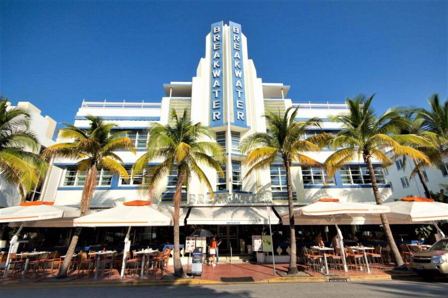 Miami: Art Deco Walking Tour With Optional Cocktails - Good To Know