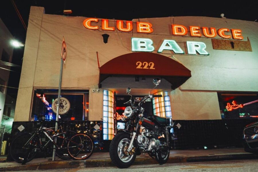 Miami Beach Bar Crawl: Art Deco & Neon Lights With Historian - Good To Know