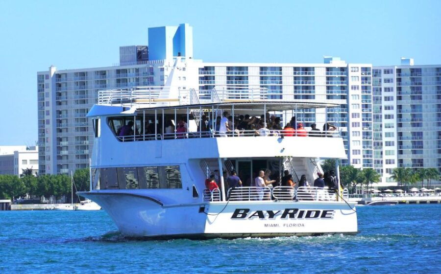 Miami: Top Celebrity Homes & Millionaire Mansions Boat Tour - Good To Know