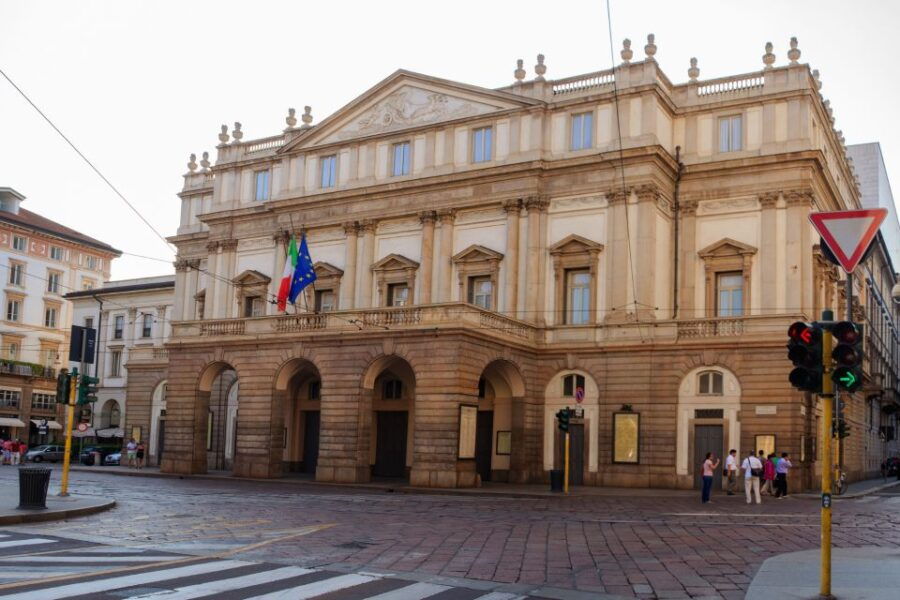 Milan Highlights Self-Guided Scavenger Hunt and Walking Tour - Good To Know