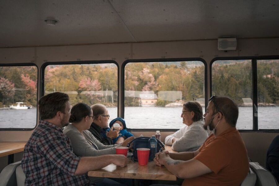 Mont-Tremblant: Guided Scenic Lake Cruise