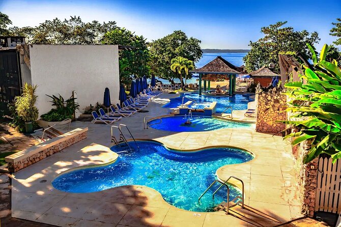 Montego Bay Private Taxi to Any Negril Hotels