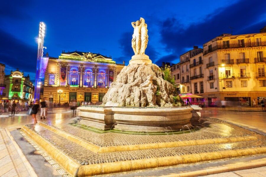 Montpellier: Express Walk With a Local in 60 Minutes