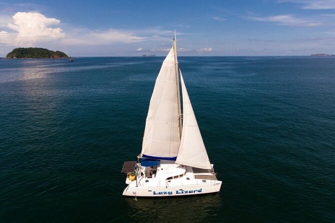 Morning Catamaran in Playa Flamingo - Minimum 6 Adults