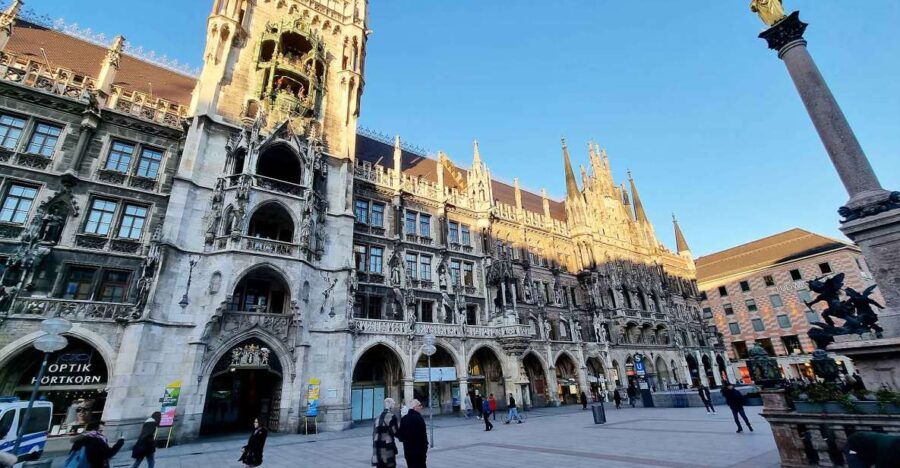 Munich: Old Town Quest Smartphone App Game