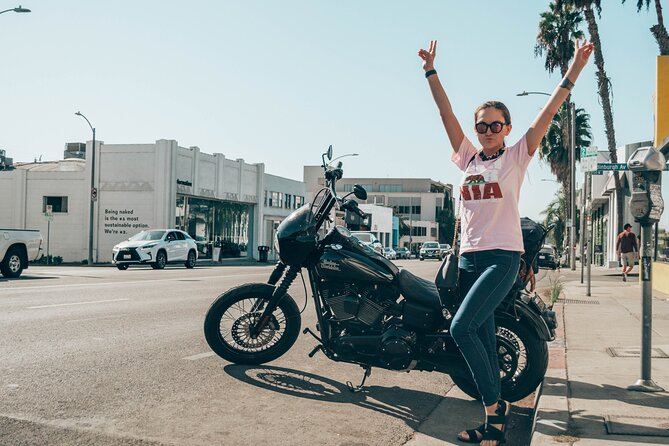 Murals and Graffiti Photoshoot – Posh Melrose With a Photographer in Los Angeles