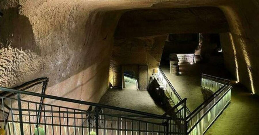 Naples: City and Lapis Museum Tour With an Archaeologist - Good To Know