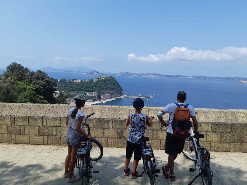 Naples: City Highlights Guided Bike Tour