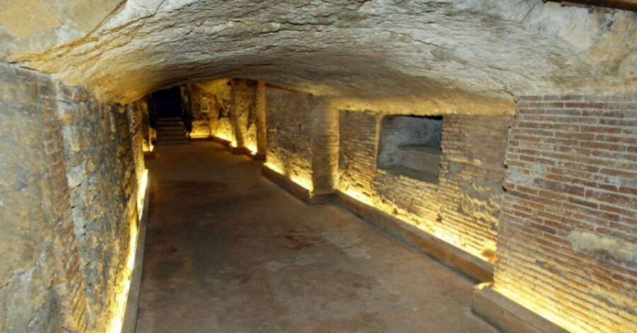 Naples Historical Centre With Undreground Ruins Guided Tour - Good To Know