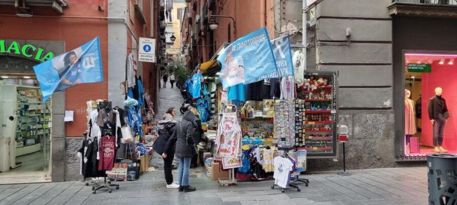 Naples: Seaside, Center and Spanish Quarters Tour With Snack - Good To Know