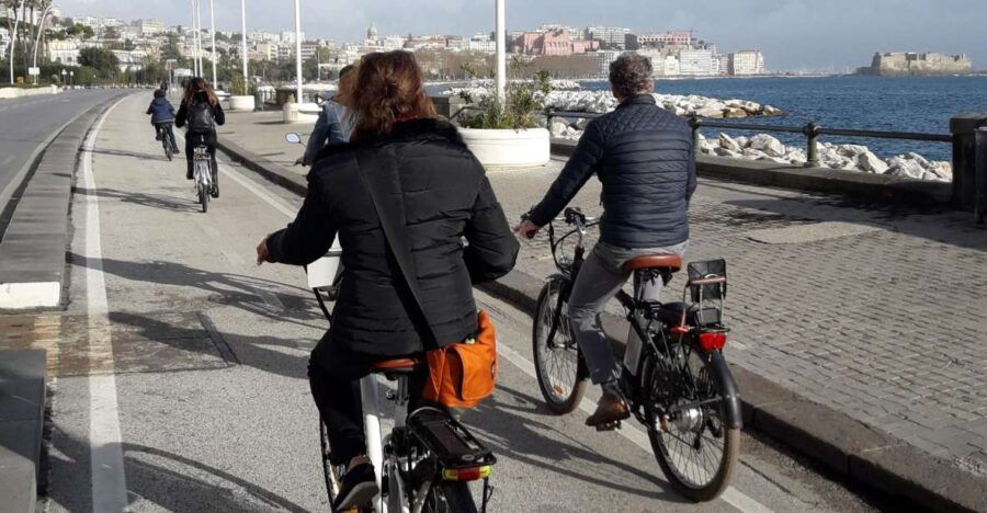 Naples: Sightseeing Tour by E-Bike