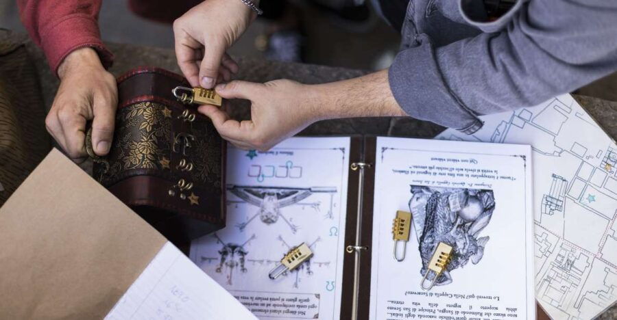 Naples: The Path of the Immortals Treasure Hunt Walking Tour - Good To Know