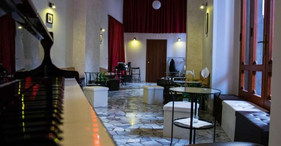Naples: Traditional Neapolitan Music Concert