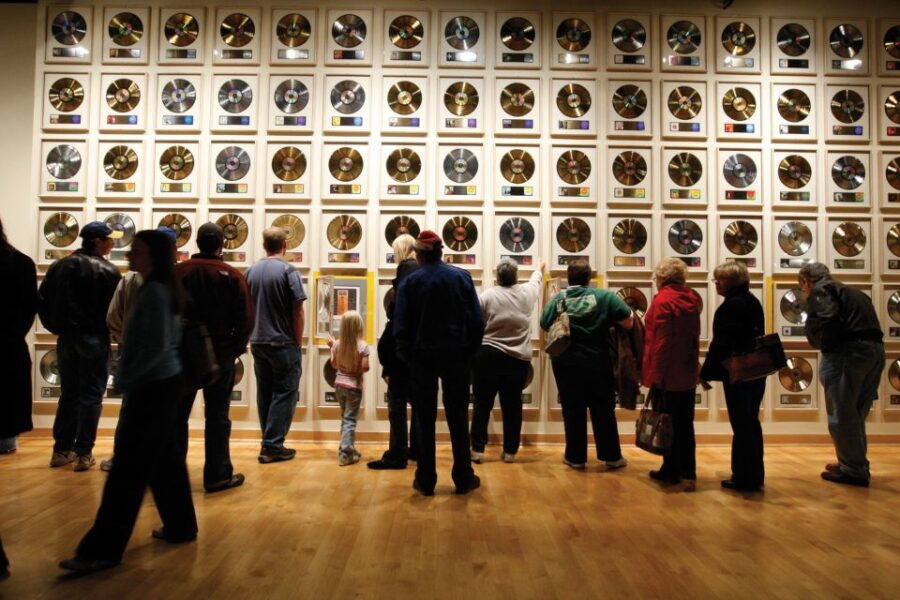 Nashville: Country Music Hall of Fame and Museum - Good To Know