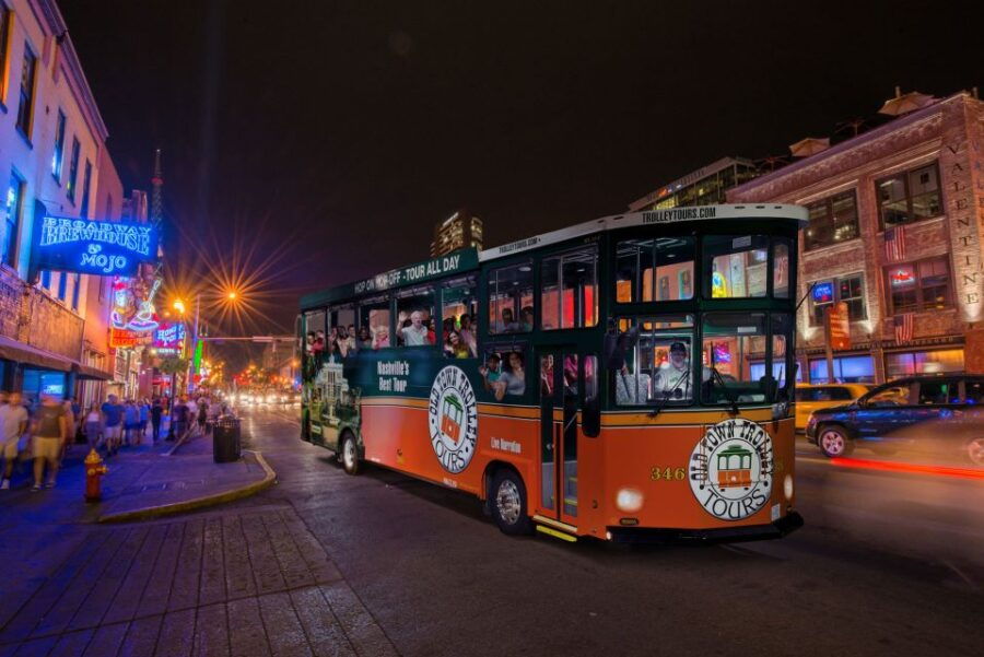Nashville: Night Tour of Music City - Enjoy Live Music Performances and Stories
