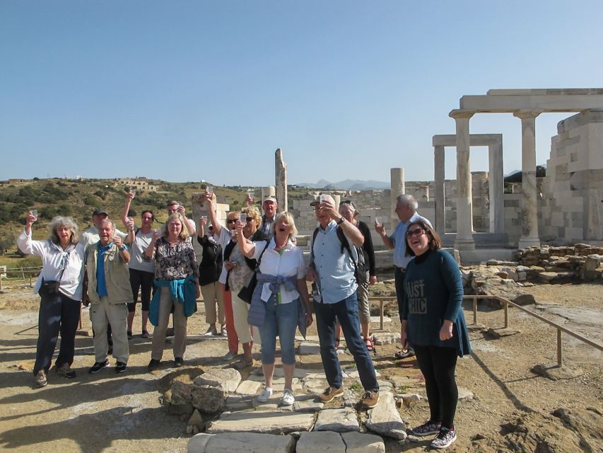Naxos: Highlights Full-Day Tour by Bus